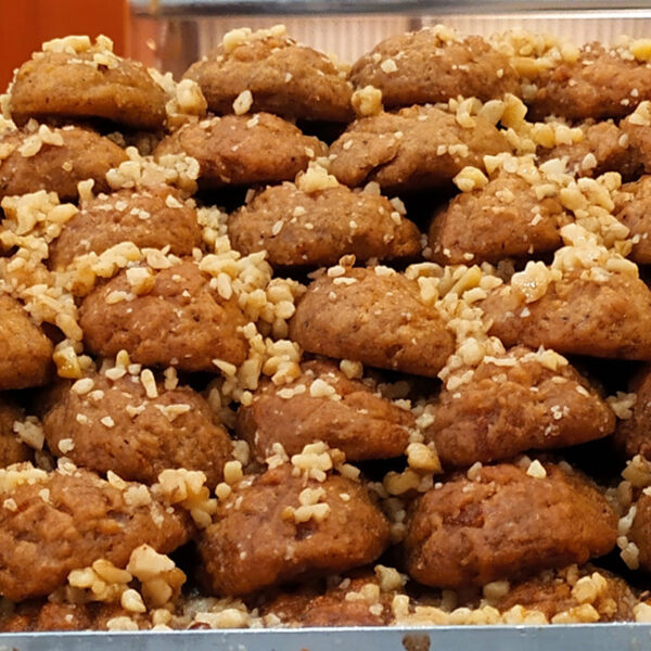 Μελομακάρονα με φρέσκο τριμένο καρύδι